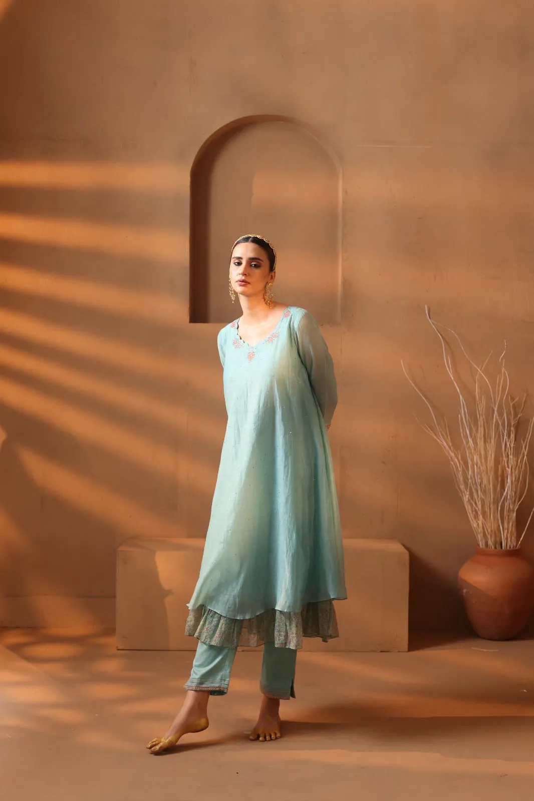 Blue kurta set with scalloped embroidery neck