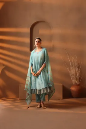 Blue kurta set with scalloped embroidery neck