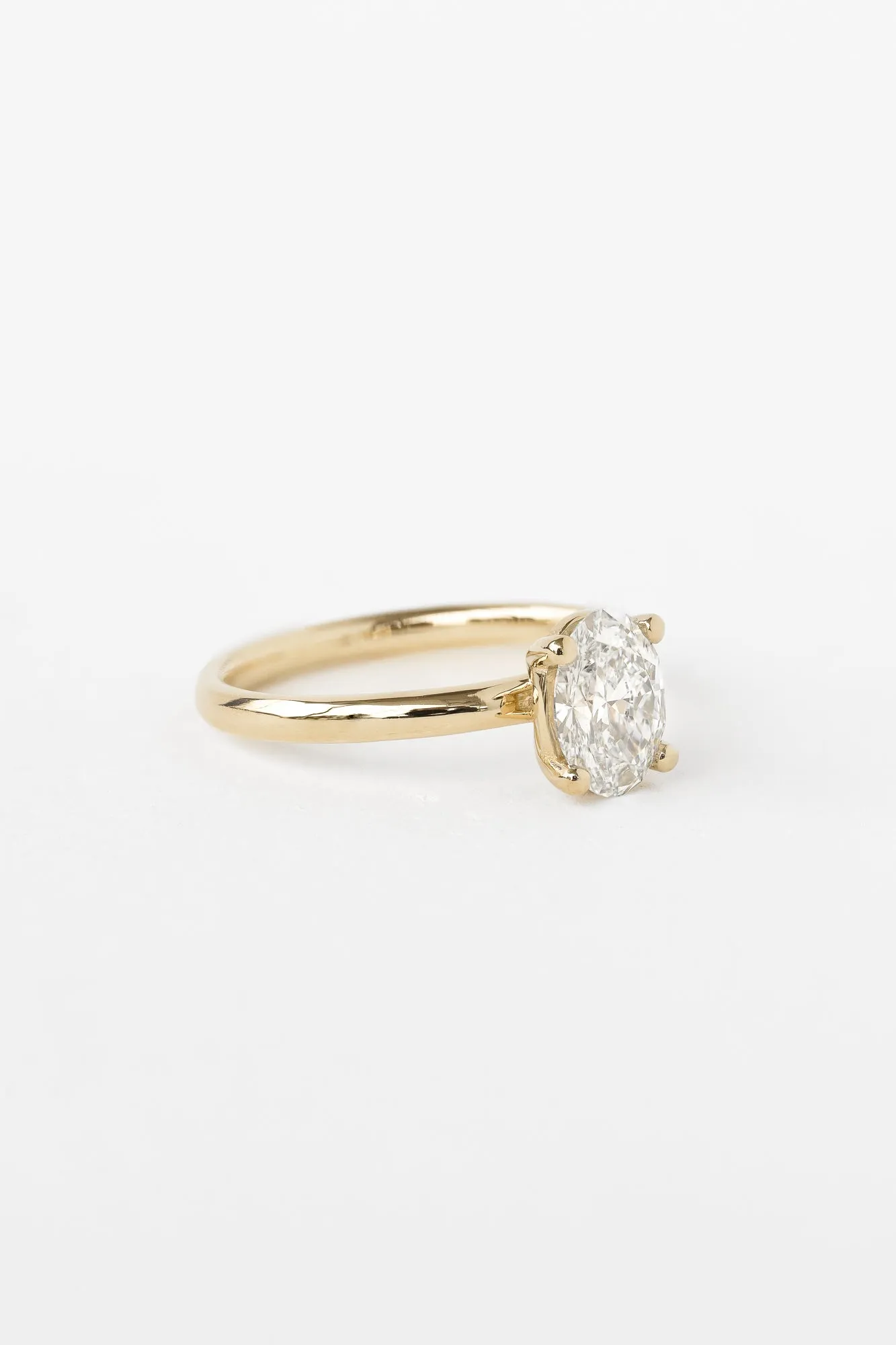 Oval Venus Ring with 1.06ct Lab Diamond
