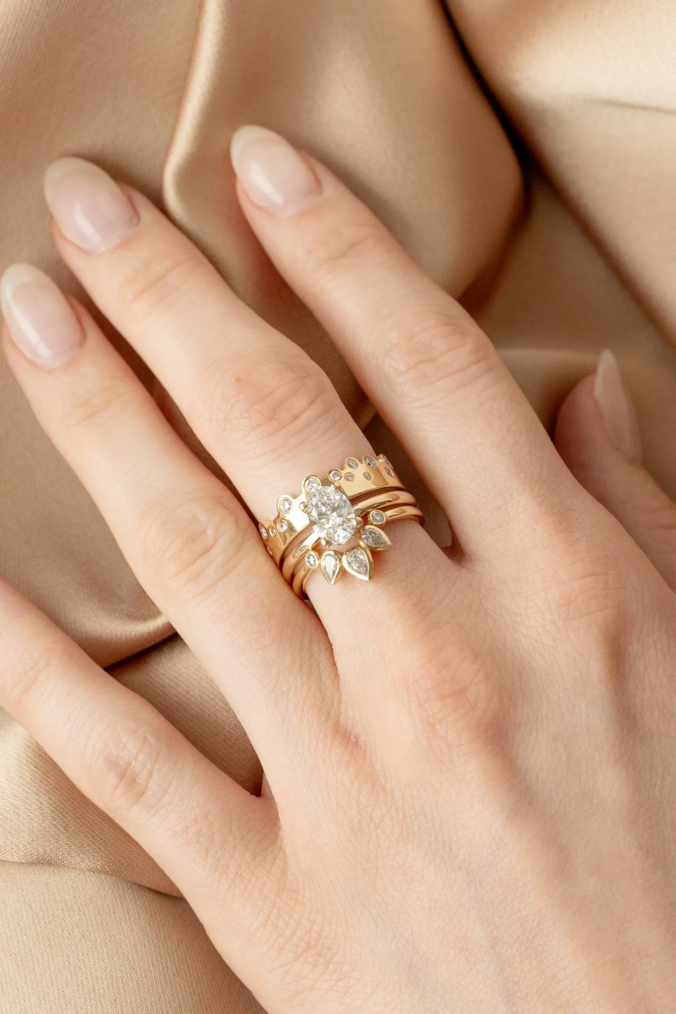 Oval Venus Ring with 1.06ct Lab Diamond