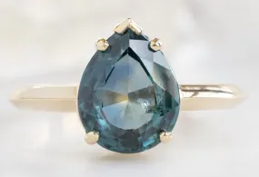 The Sage Ring with a 2.88ct Pear-Cut Montana Sapphire
